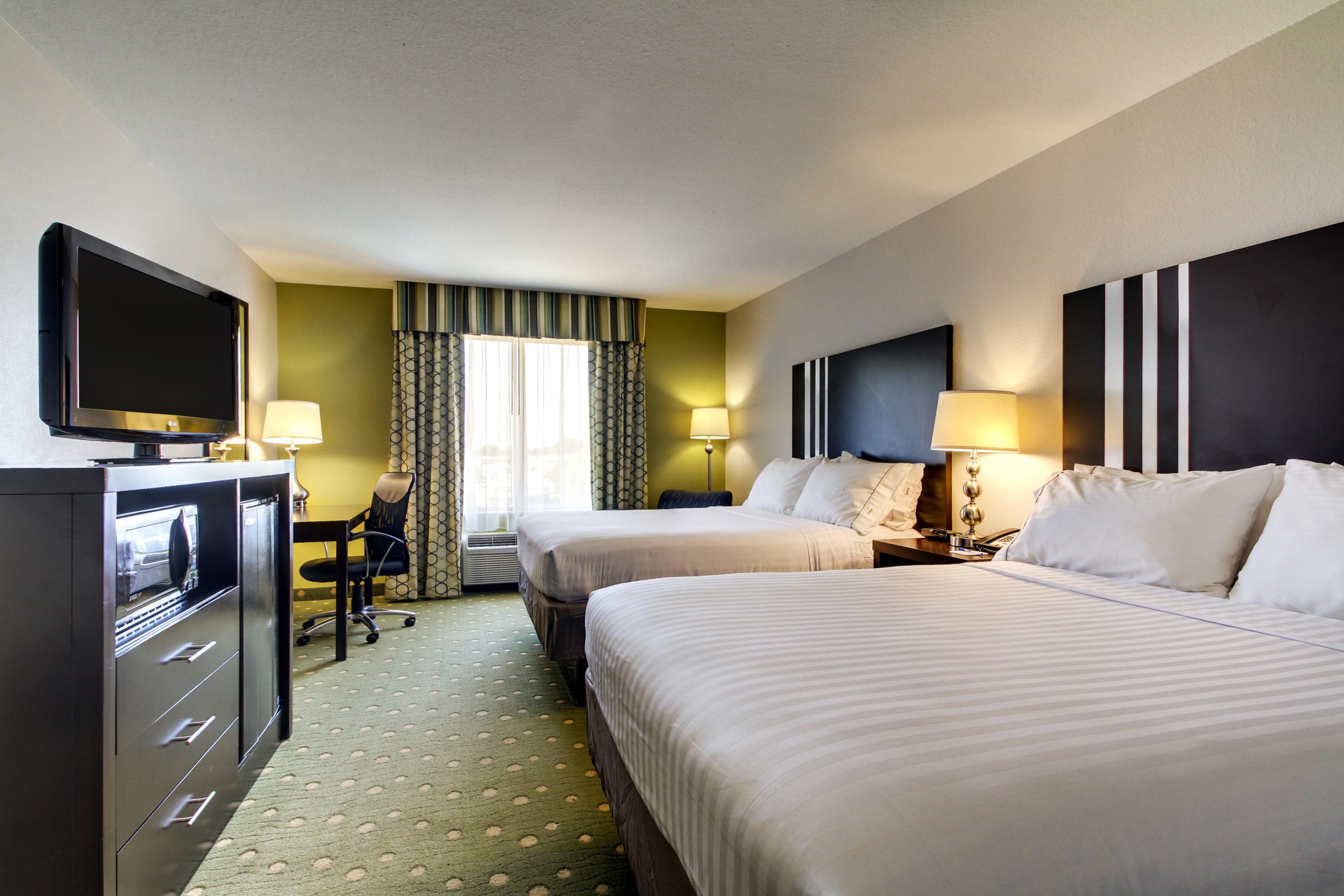 Holiday Inn Express Hotel & Suites Live Oak By Ihg Exterior photo