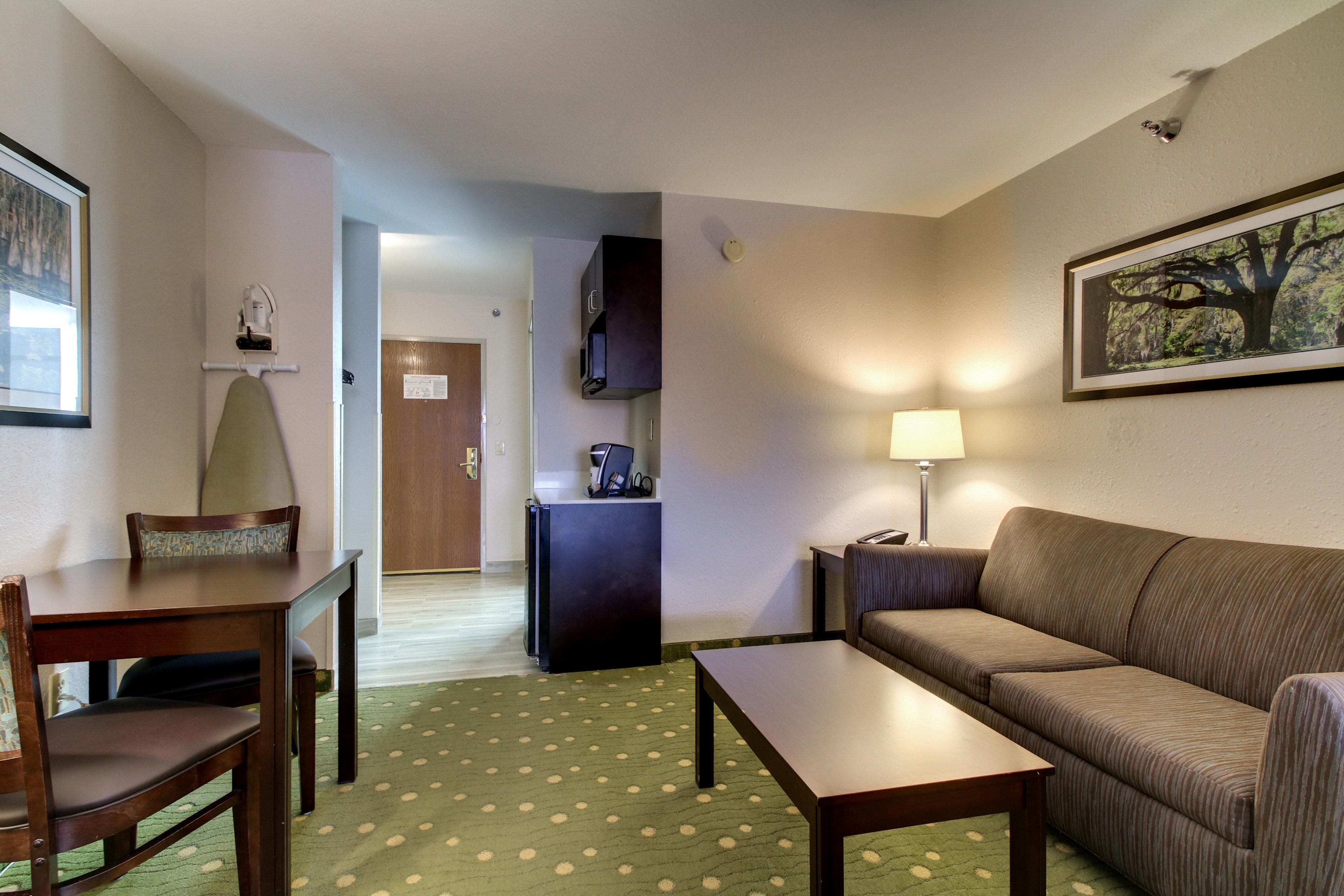Holiday Inn Express Hotel & Suites Live Oak By Ihg Exterior photo